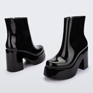 Melissa Nubia II Women's Platform Boot